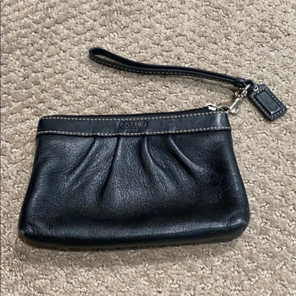 COACH wristlet in black